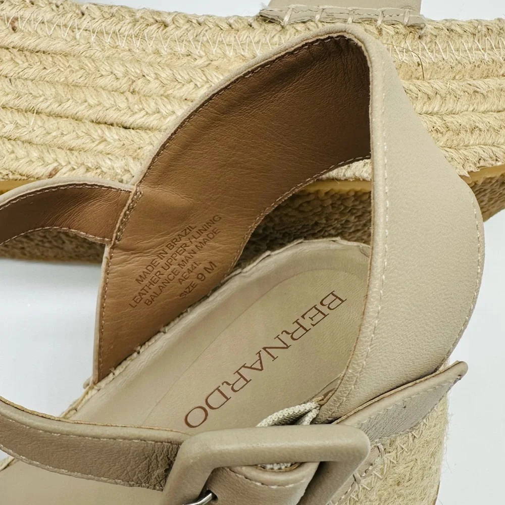 Bernardo Mallorca Womens Solid Leather Platform Heels